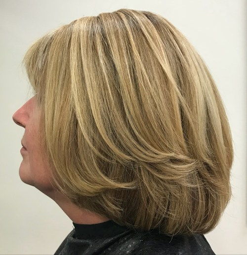 Temný Blonde Two-Layer Bob for Thick Hair