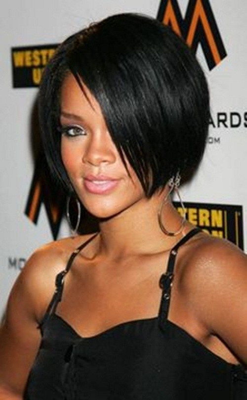 Rihanna short bob without bangs