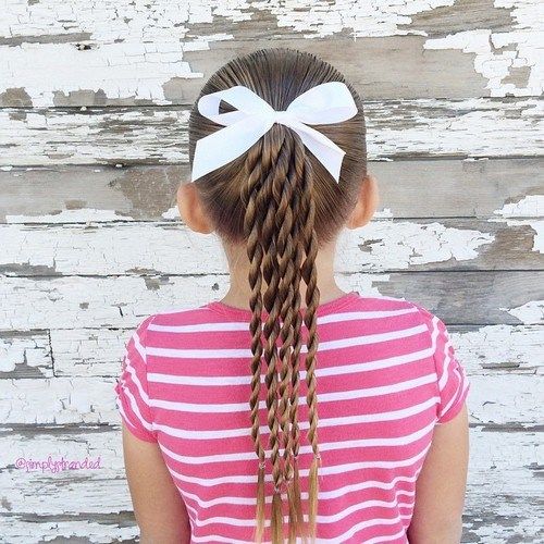 batole girl ponytail hairstyle with twists