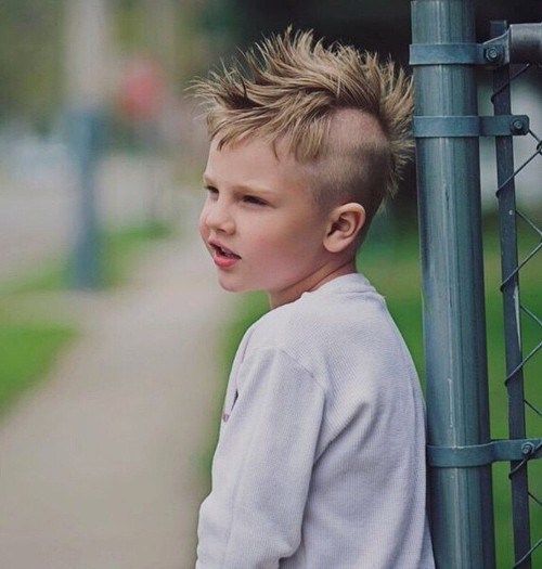 děti mohawk with shaved sides