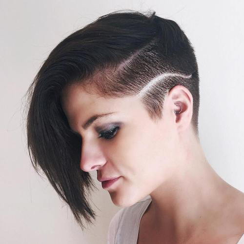 Asymetrické Pixie With A Shaved Side