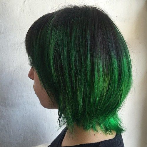 Grüner Balayage für schwarzes Haar