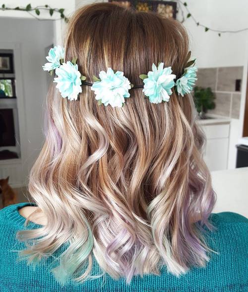 Рус Ombre With Subtle Teal Highlights