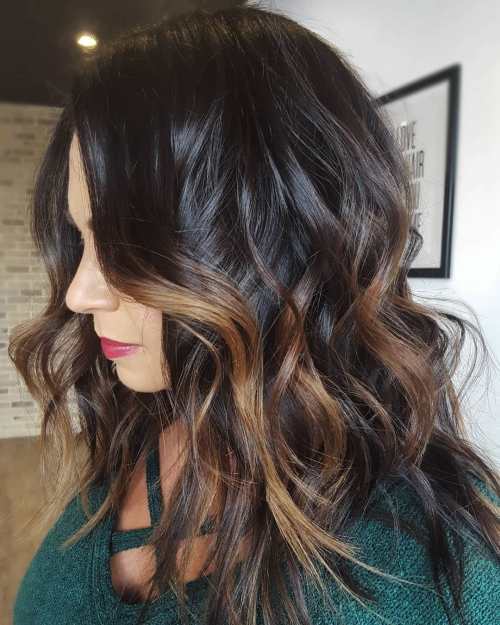 Temný Warm And Wavy Hairstyle