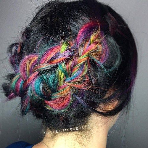 черно Hair With Rainbow Highlights