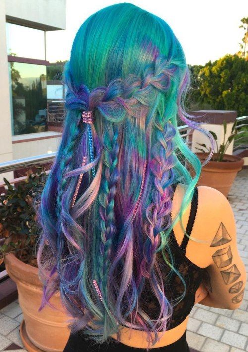 Tyrkysový Hair With Pink And Purple Highlights