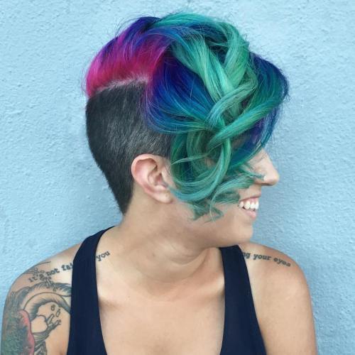 Modrý Green And Red Undercut Hairstyle