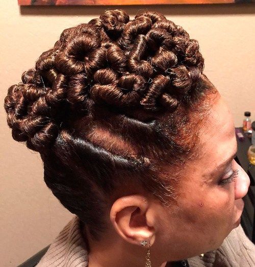 стегнат Twists Updo For Natural Hair
