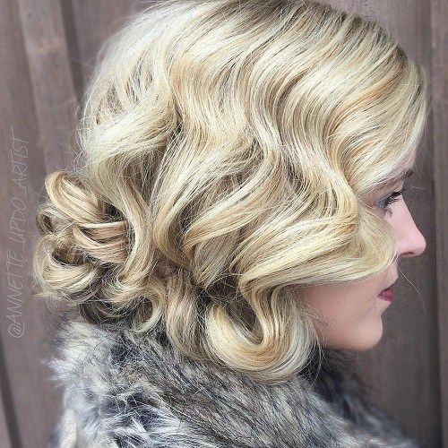 реколта Curly Hairstyle