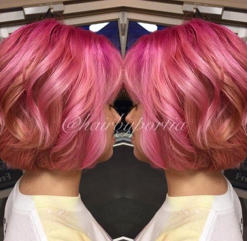 kurze rosa Ombre Haare