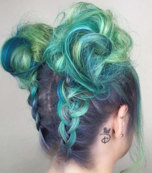 Máta Green And Lime Hair With Dark Roots