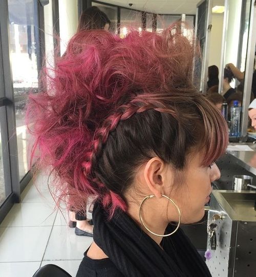 кафяв and pink faux hawk updo