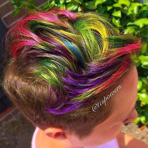 къс rainbow hair