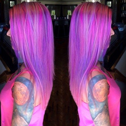 виолетов hair with pink and platinum highlights
