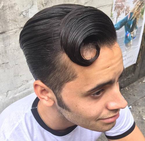 elegantní hipster men's hairstyle with sideburns