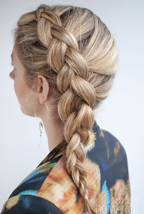 страна Dutch braid hairstyle