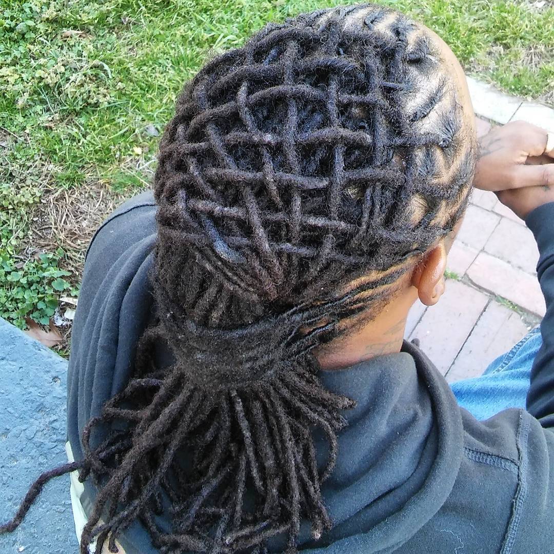 Muži Hairstyle For Thin Dreads