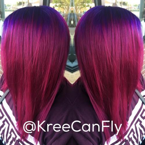 Vrstvené Magenta Hairstyle With Blue Roots