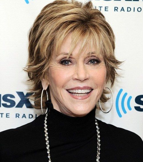 Jane Fonda hairstyle with highlights