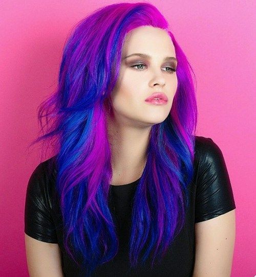 Jasný Pink And Blue Hair