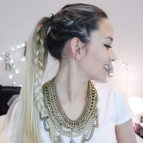 конска опашка With A Side Braid For Long Hair