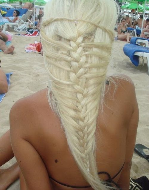 Mořská panna braid hairstyle