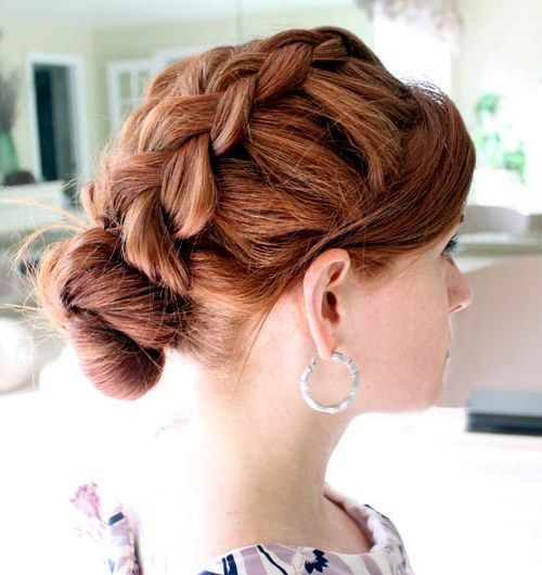 плитка and bun updo for long hair