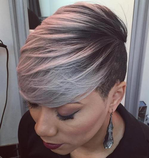 Krátký Gray Balayage Hairstyle For Black Women