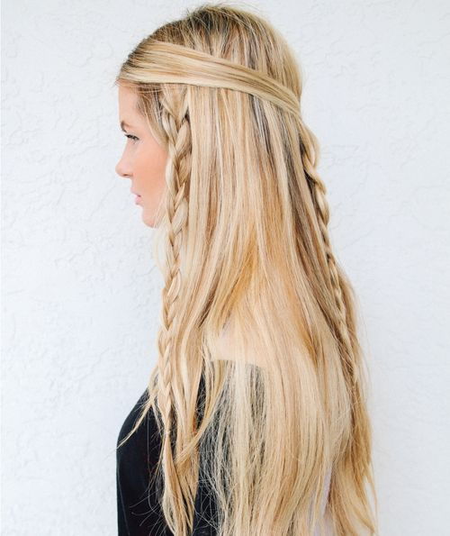 прост long braided hairstyle