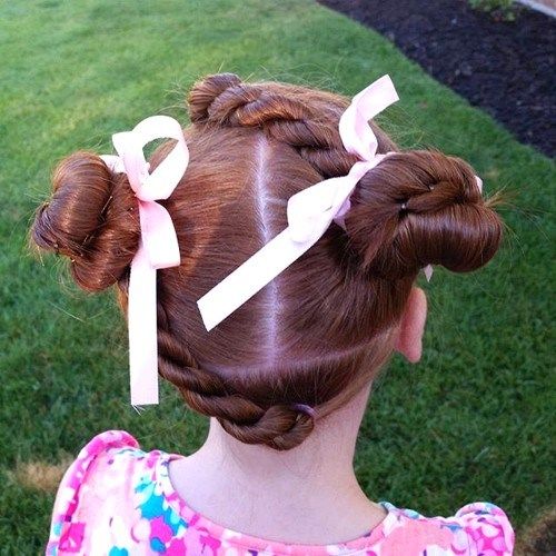 الفتيات الصغيرات' twists and knots hairstyle