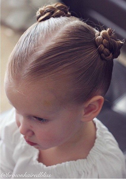 стегнат Braided Knots for Little Girls
