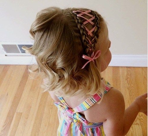 сплетена headband hairstyle for little girls