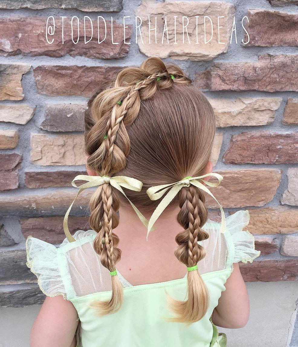 малко дете Braided Hairstyle