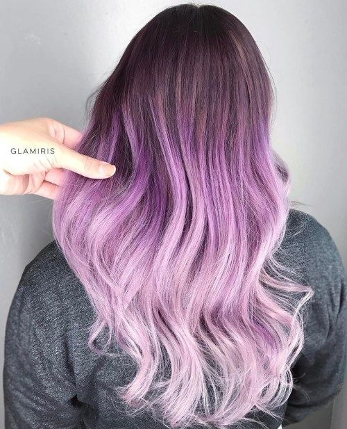 柔和的紫色Ombre头发
