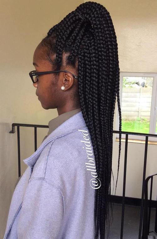 Високо half up ponytail for big box braids