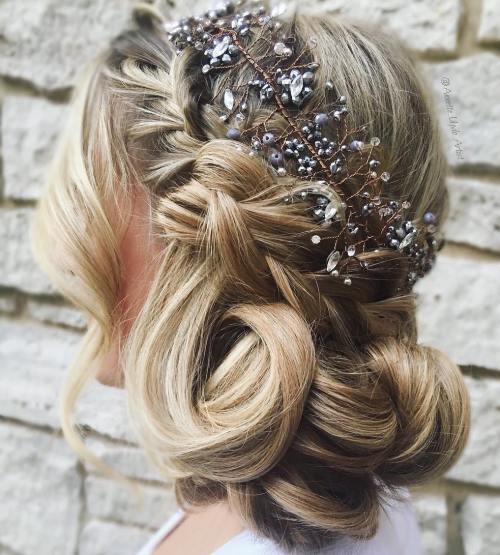 сватба Updo With Crown Braid