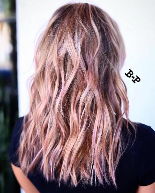 brond hair with pastel pink highlights