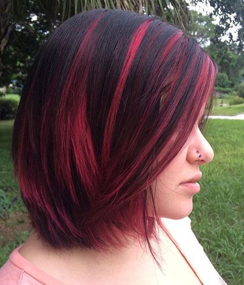 Černá hair with pink highlights