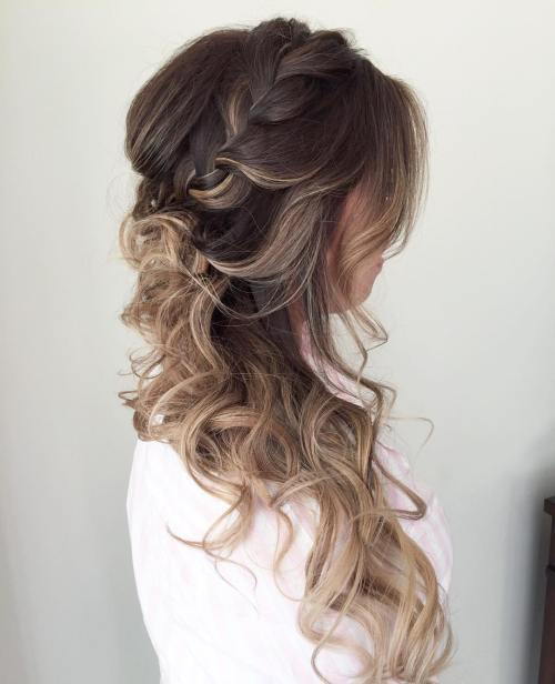 страна Hairstyle With A Braid For Long Hair