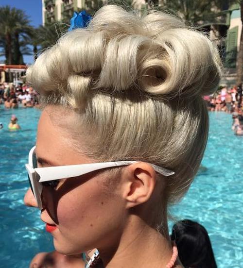 Рус curly pin up updo