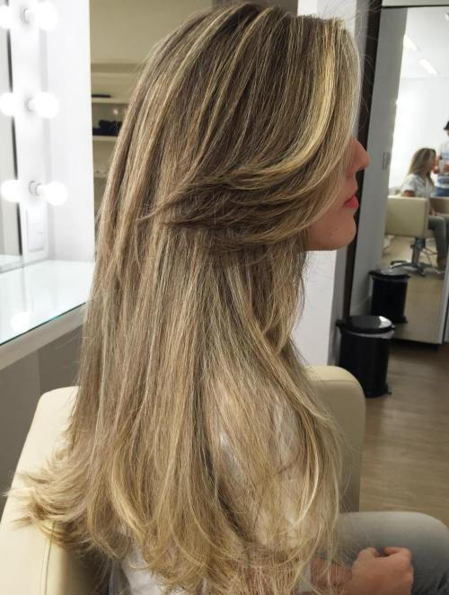 Dlouho Bronde Hairstyle With Side Bangs