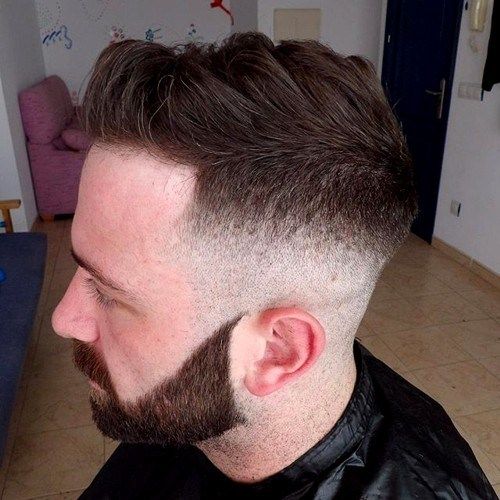 slábnout haircut and full beard