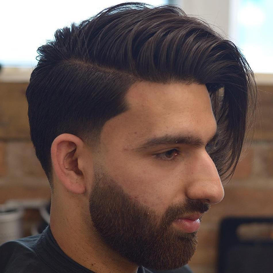 дълго Top Short Sides Side-Swept Hairstyle