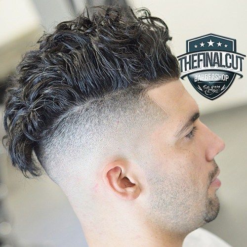 къдрав Top Shaved Sides And Back Haircut