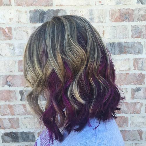 dlouho brown bob with blonde and purple highlights