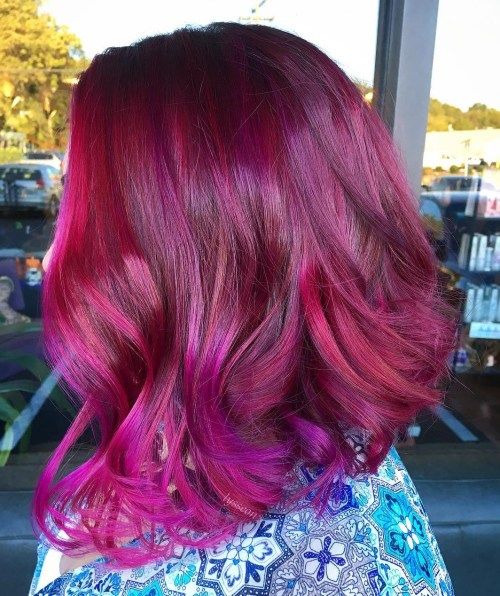 Temný Red and Purple Two Tone Hairstyle