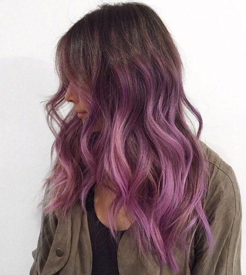 světlo brown hair with lavender highlights
