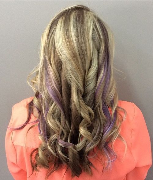 hnědý blonde hair with lavender highlights