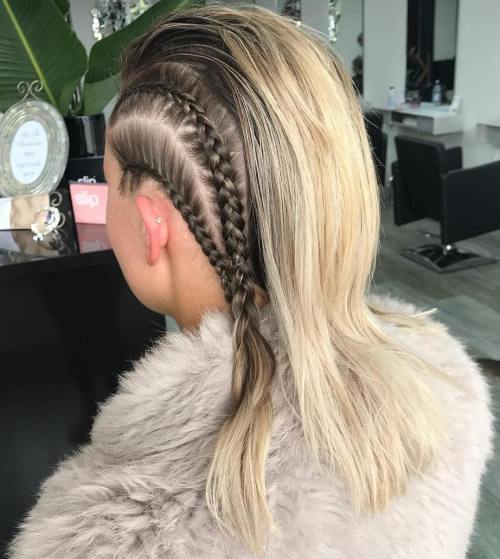 среда Hairstyle With Side Braids