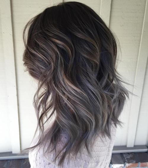 Hnědý Layered Hairstyle With Gray Ombre